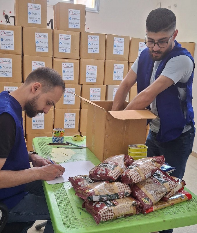 【シリア】アサド政権崩壊後も危機的状況が続くシリアで食料を配付しました 5 a6c62a6d1a6bc4a12bb689712583888e