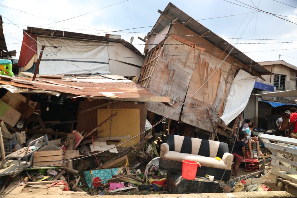 【フィリピン台風被害 緊急支援】地震被災地のセブを再び襲った悲劇 今必要な支援は 1 cd9ca29137557563801bd4585e925026