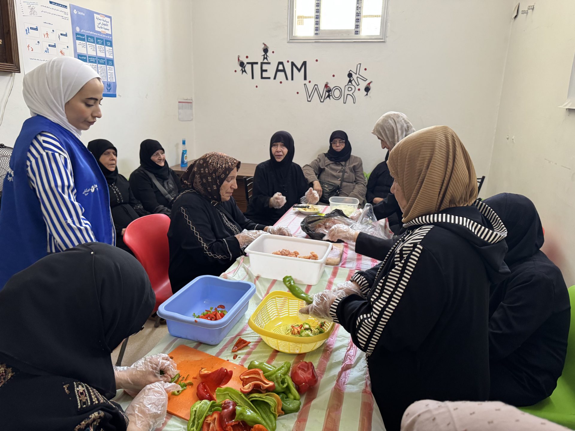 【シリア】シリアの高齢者に尊厳と笑顔を取り戻す心のケア 3 8977e50b3b414d630a49688f22899af3