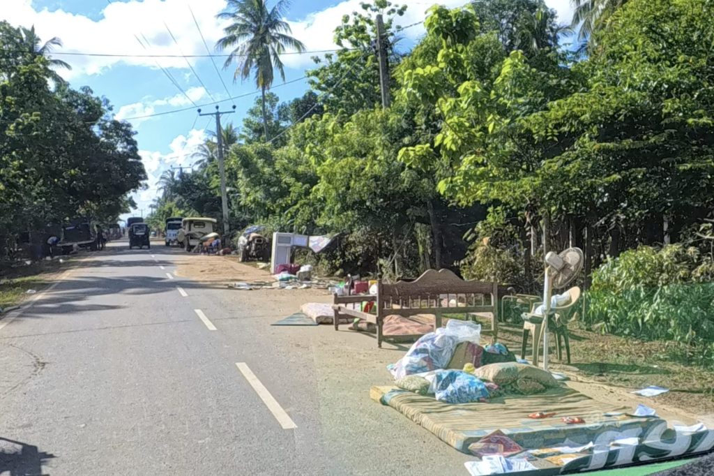 【スリランカ 洪水被害 緊急支援】ひとつでも多くの集落に脚を運び、ひとりでも多くの被災者に会いに行く 3 ef9849fdc2d6c2bf25d0cf6b2ba1037a