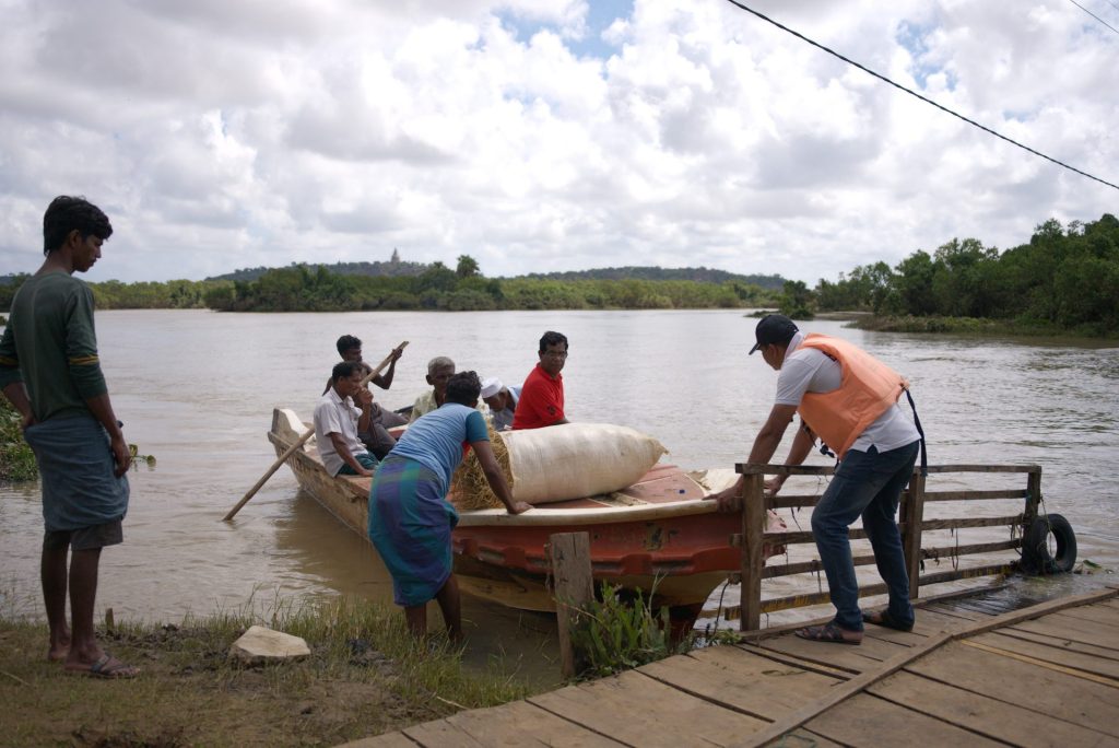 【スリランカ 洪水被害 緊急支援】ひとつでも多くの集落に脚を運び、ひとりでも多くの被災者に会いに行く 4 Vethatheevu Village12