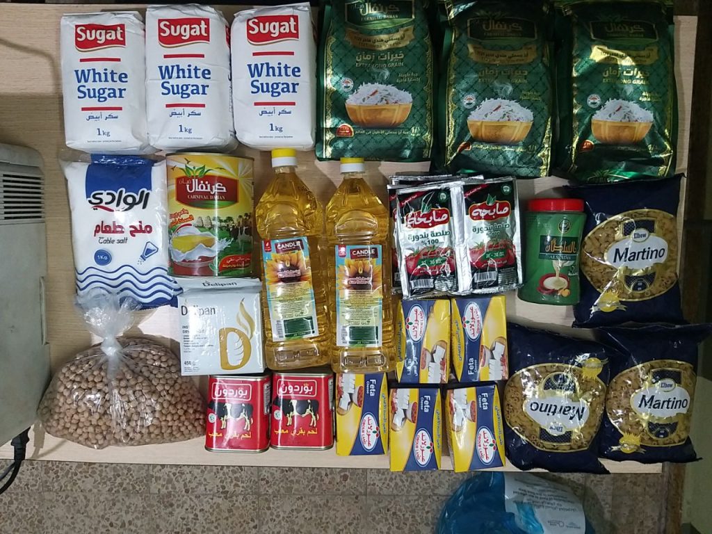 【パレスチナ】食料不足に苦しむガザ地区で食料を配付しました 1 de21f9a5e8796b2df4170dad1cb9abea 1